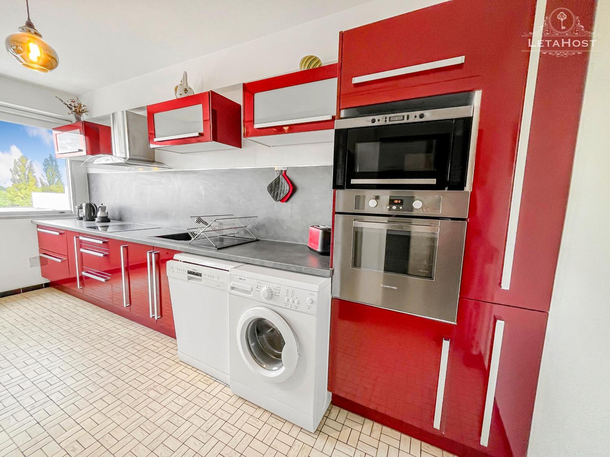 Apartment Vue Degagee, Cuisine Moderne Et Wifi *