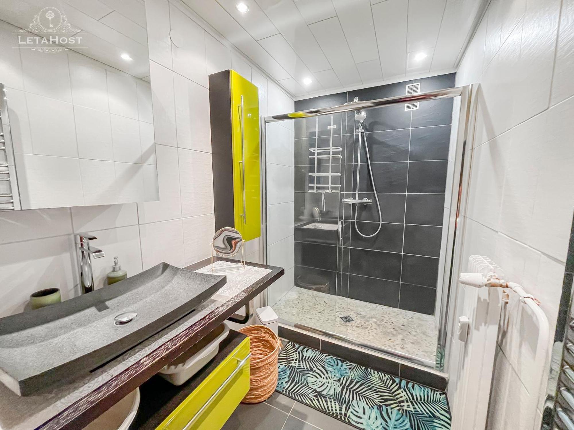 Vue Degagee, Cuisine Moderne Et Wifi Apartment Strasbourg