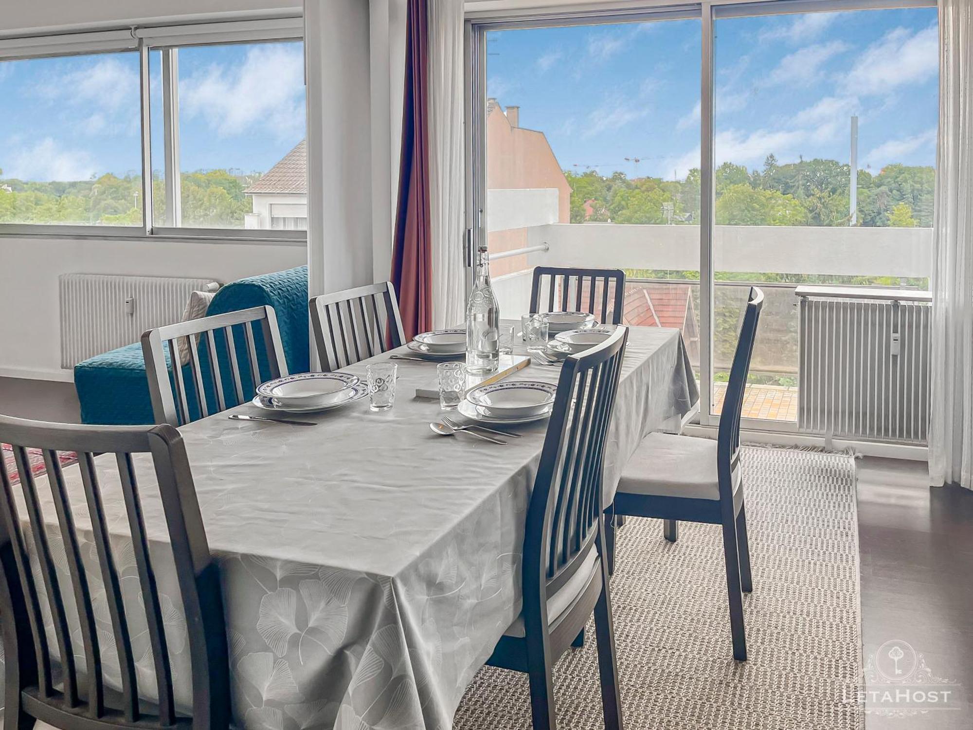 Apartment Vue Degagee, Cuisine Moderne Et Wifi